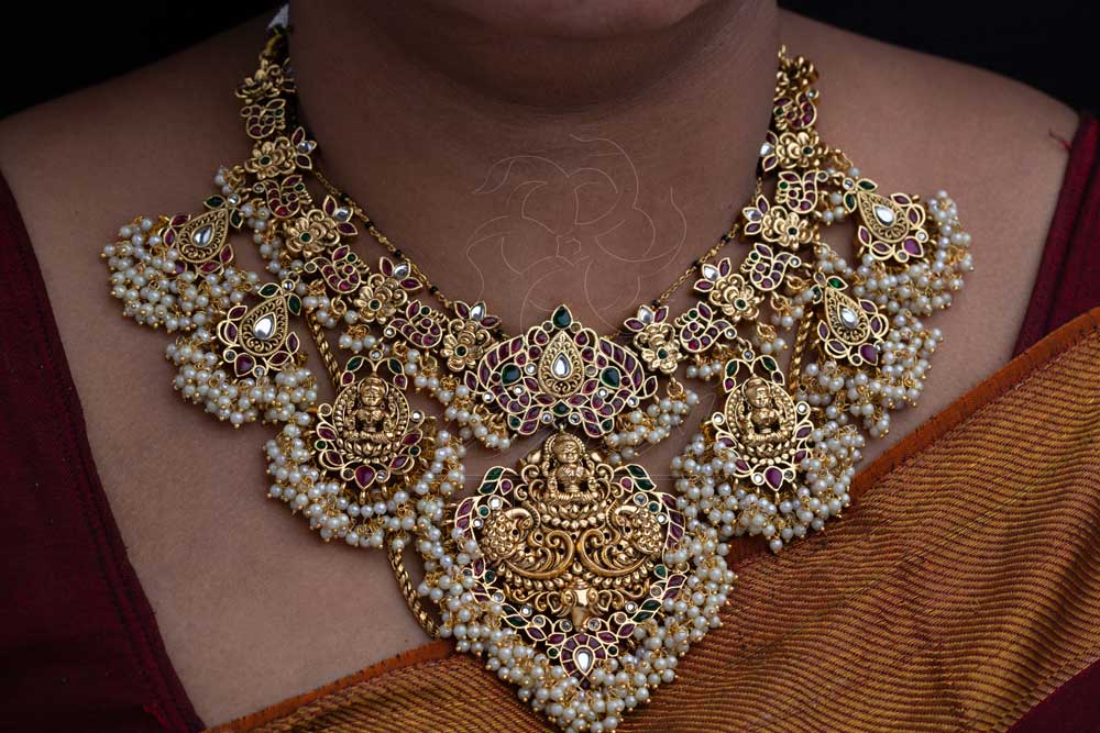 Kempu Guttapusala Nakshi Necklace