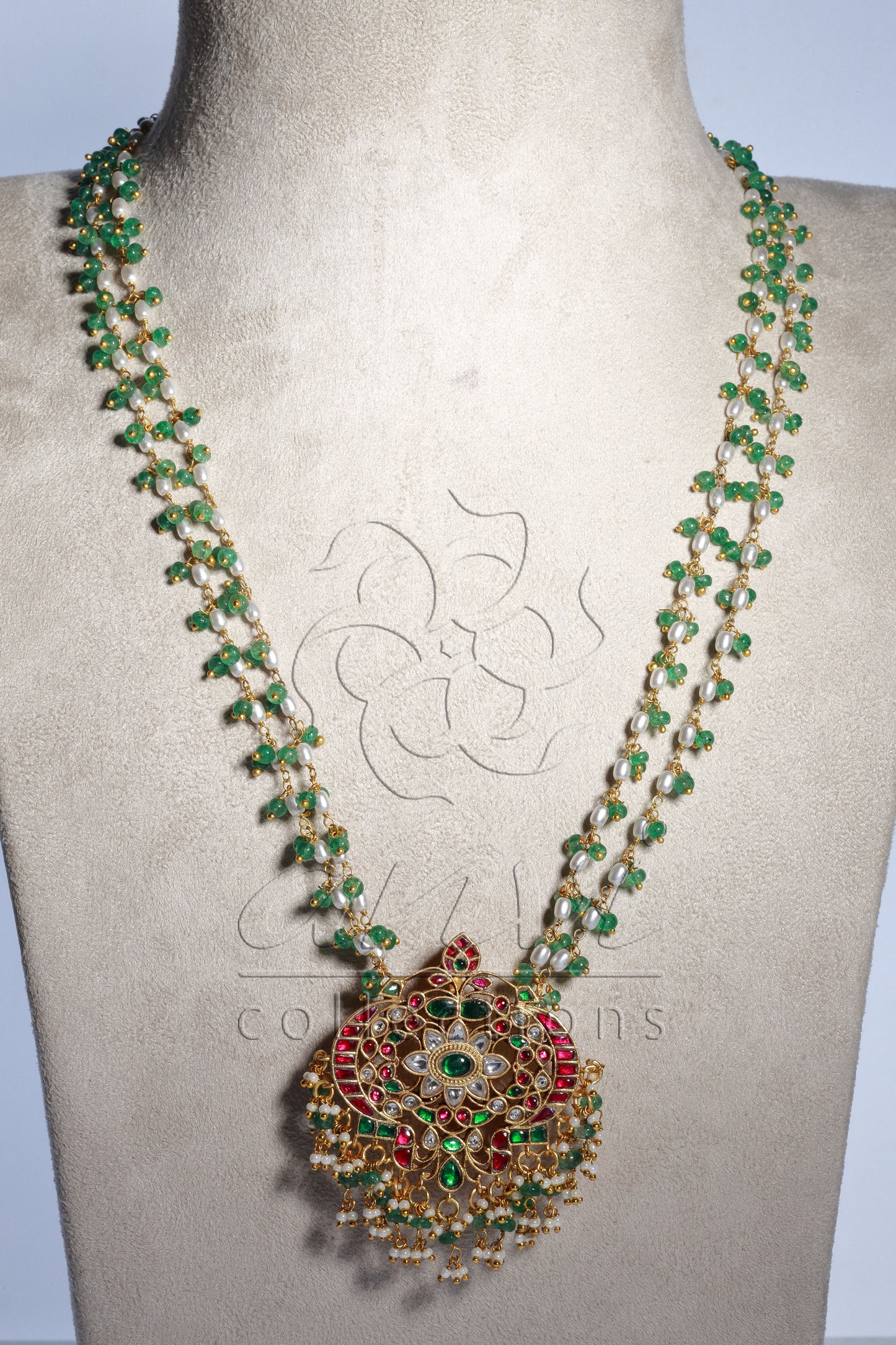 Jadau Pendant with woven pearls chain necklace