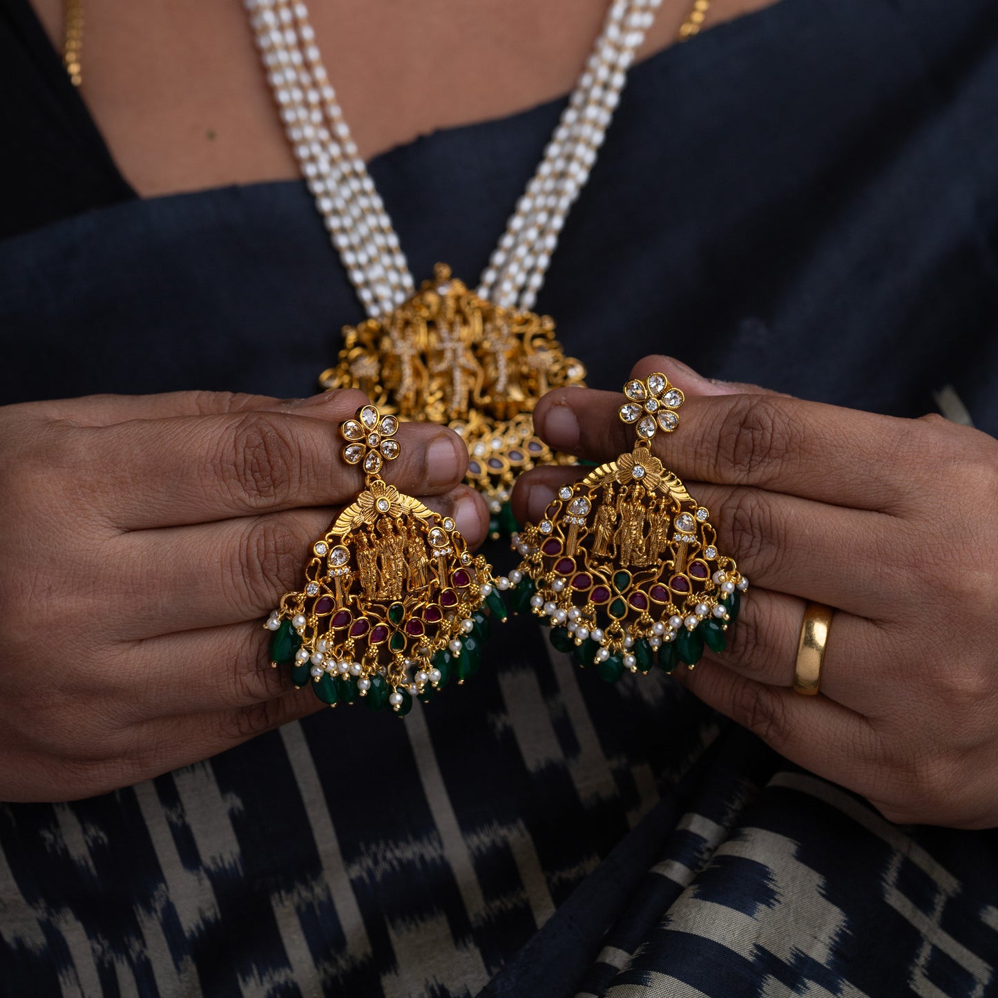 Ram Parivar Necklace Set with Rice Pearls Chain
