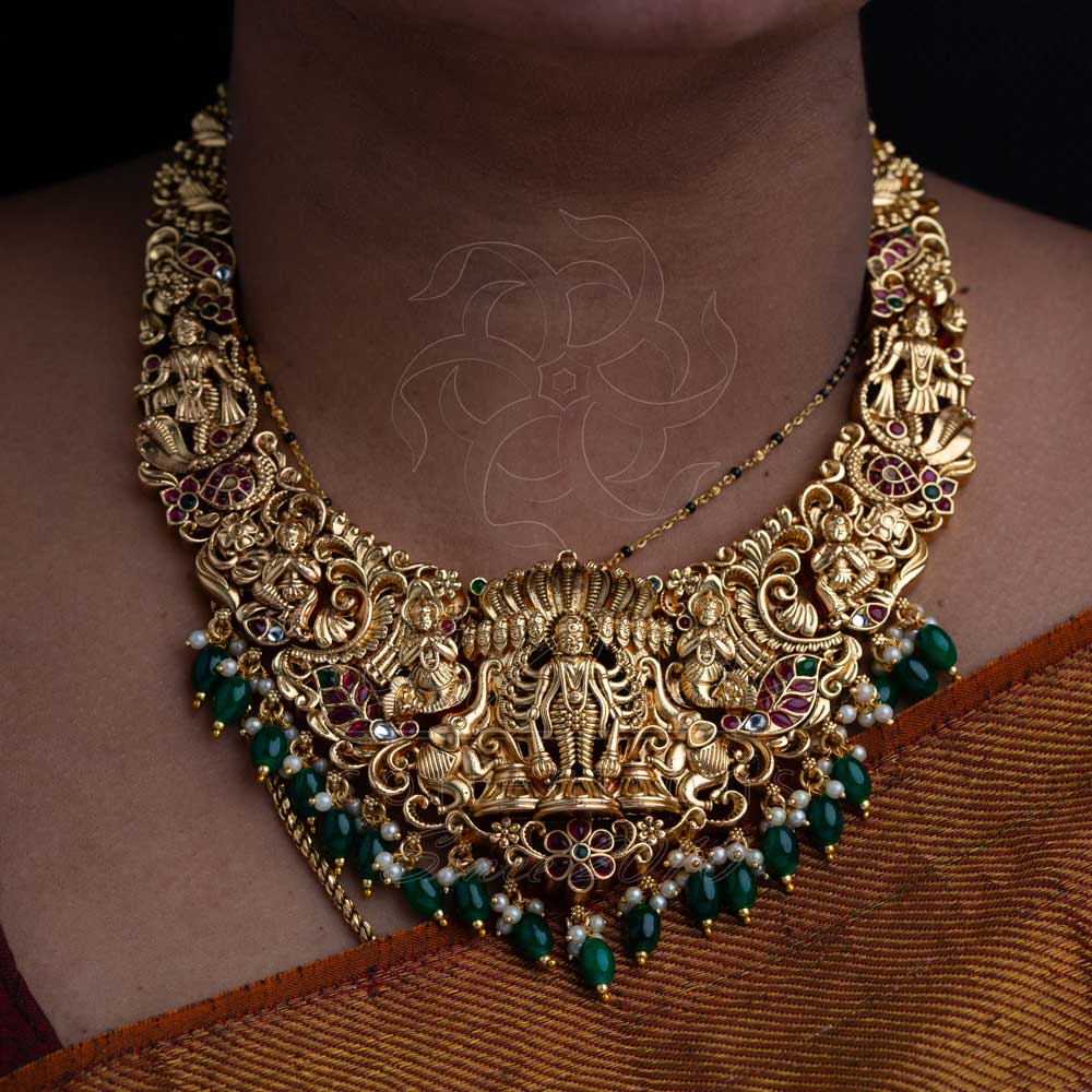 Vishnumurthy Kempu Bridal Nakshi Set
