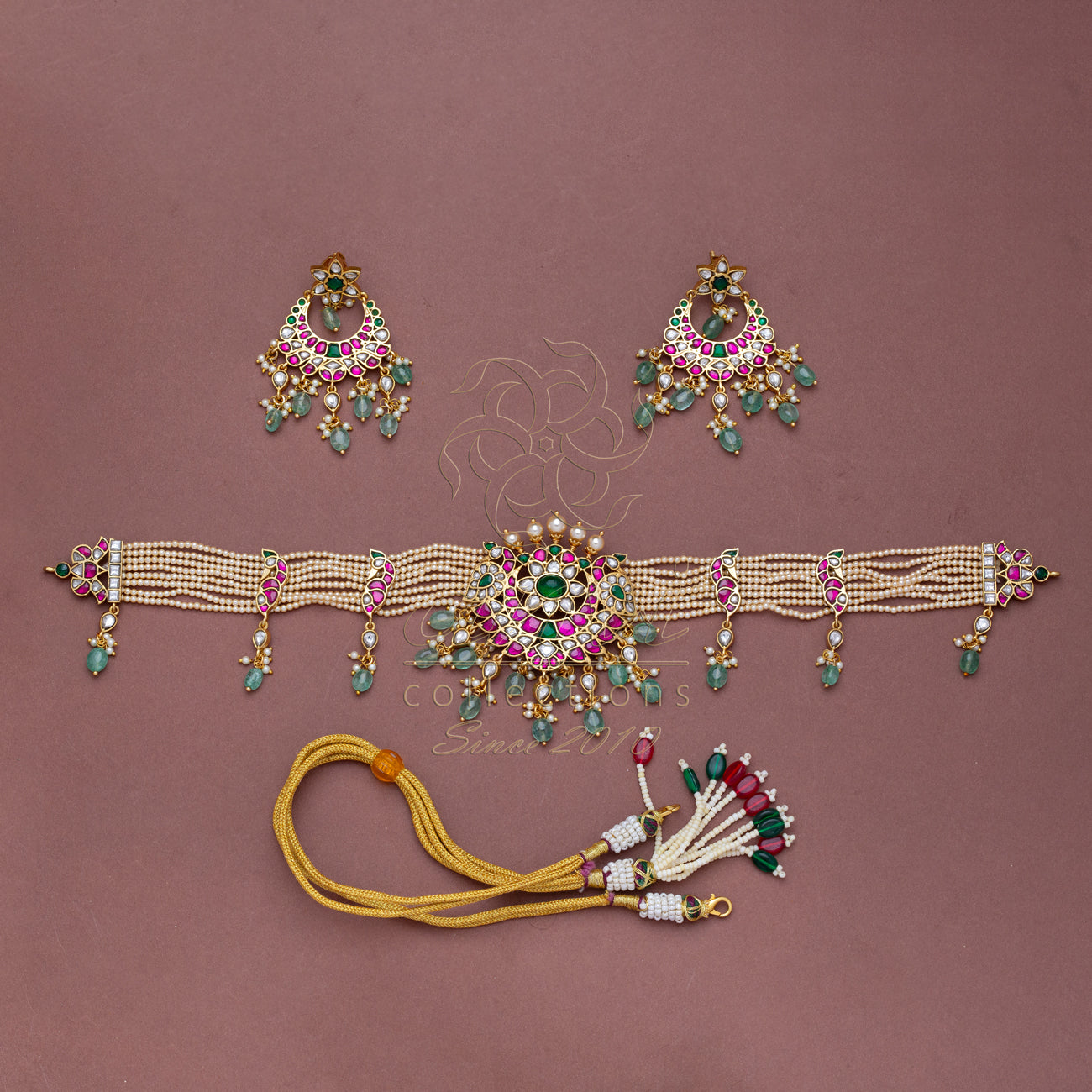 Pearls Choker with Large Round pendant and Earrings