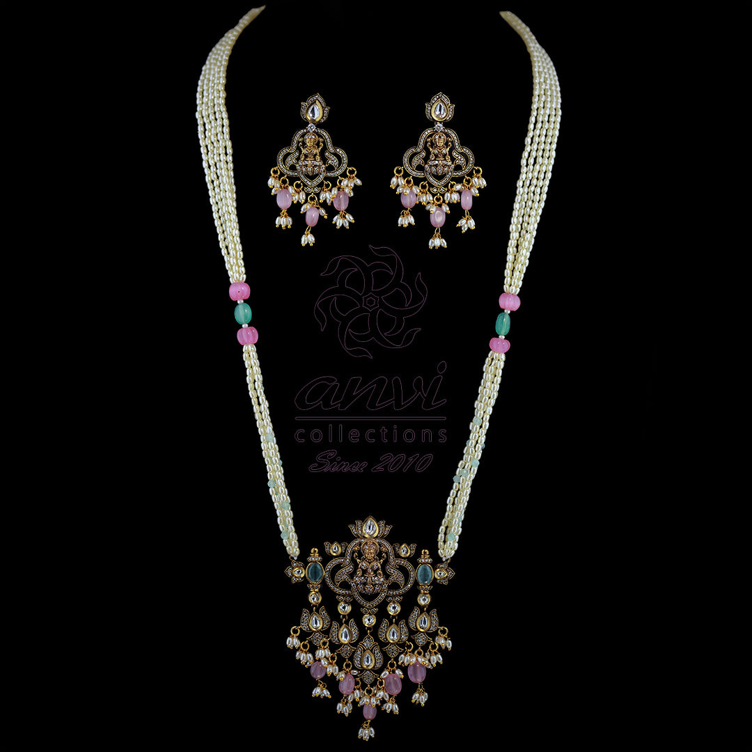 Lakshmi Pearls Victorian Necklace Set