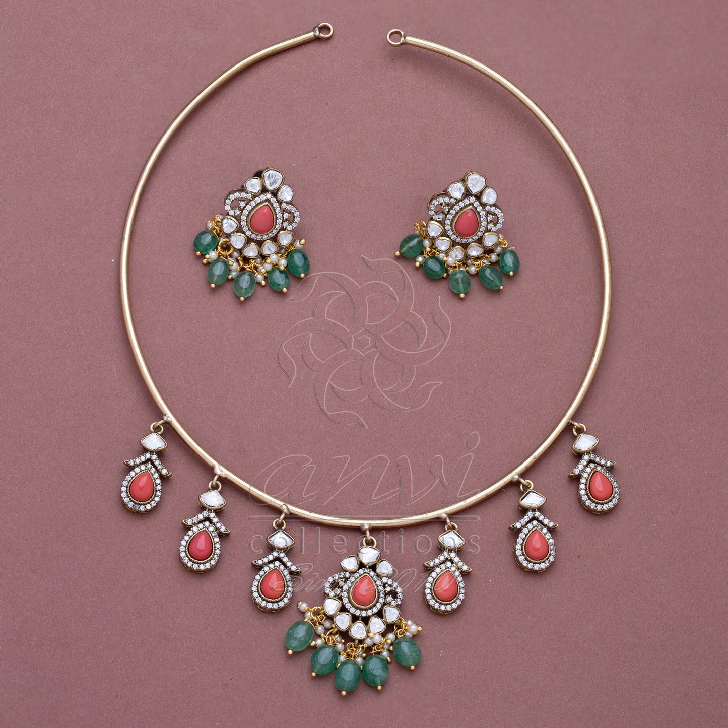 Coral Victorian Kante with Earrings