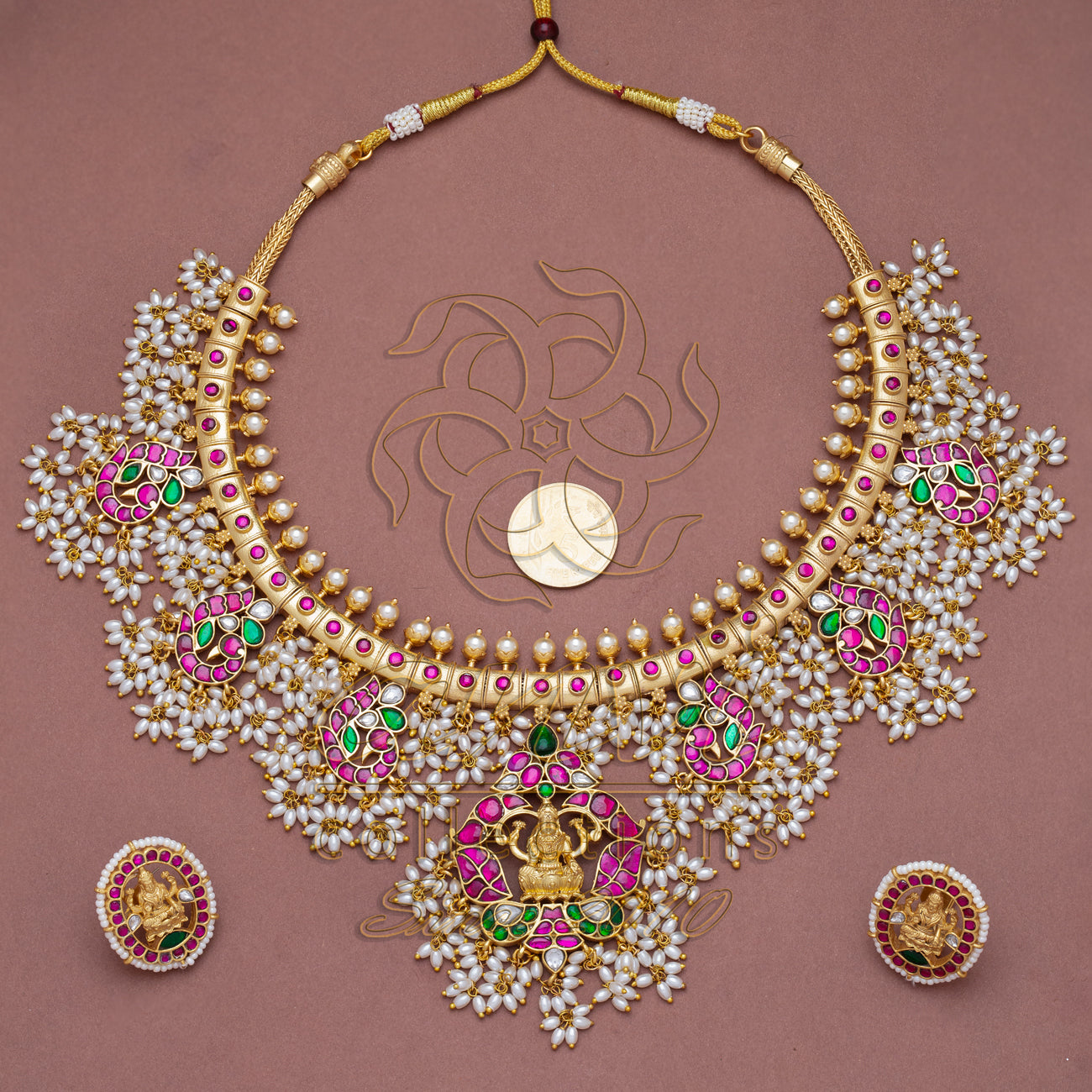 Lakshmi Nakshi Guttapusala Necklace with Earrings