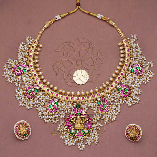 Lakshmi Nakshi Guttapusala Necklace with Earrings