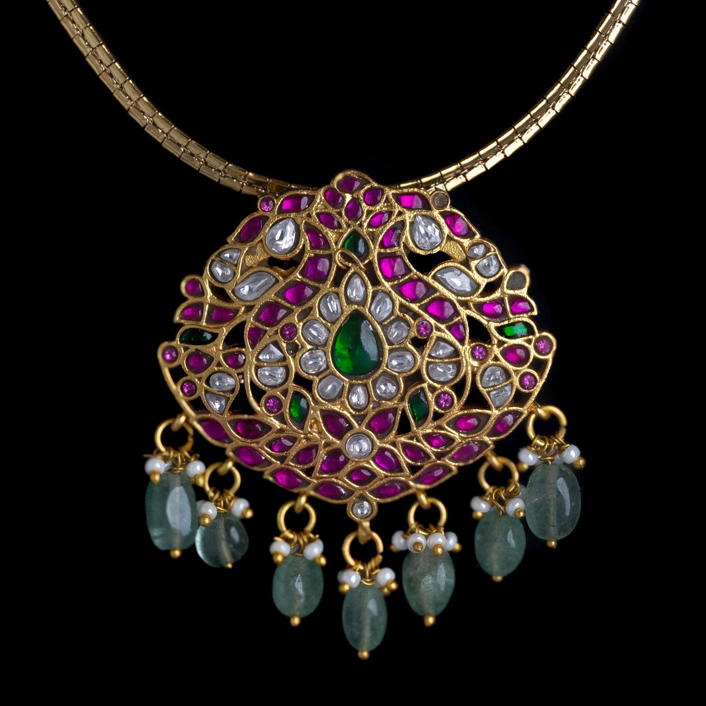 Small Jadau Kundan Pendant with Chain