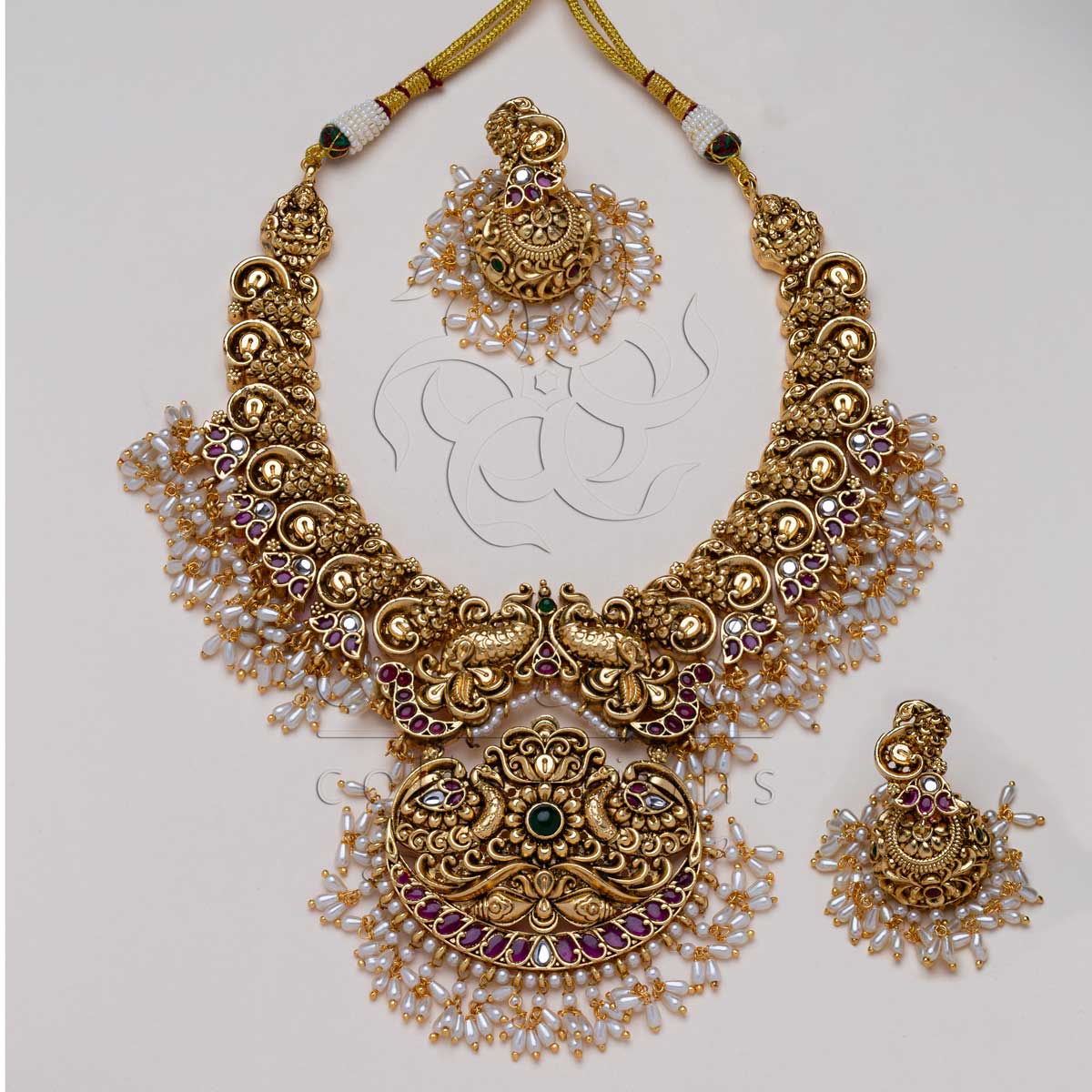 Nakshi Pearls guttapusala Kempu Bridal Set