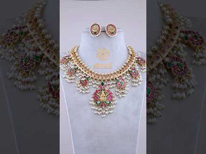 Lakshmi Nakshi Guttapusala Necklace with Earrings